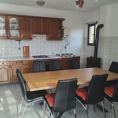 Apartment Denis Kaprije Bagian luar foto